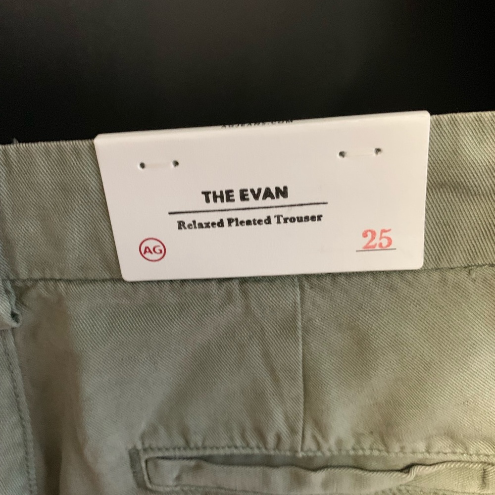 Green AG Jeans! NWT - Great Condition! - SZ 25